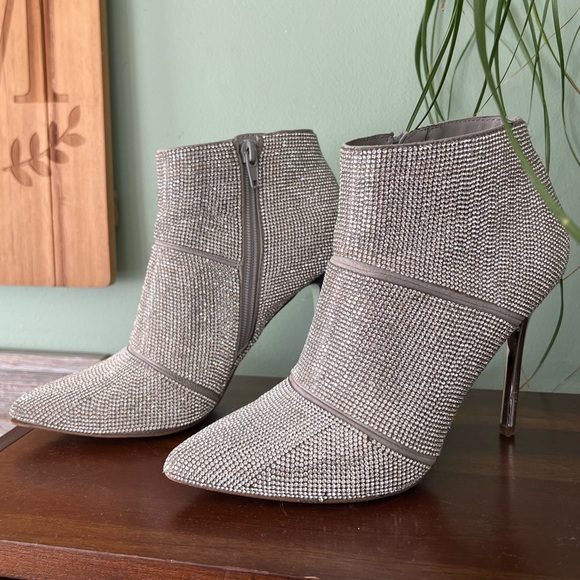Steve Madden crystal rhinestone stiletto booties, size 6.5 - Picture 3 of 12